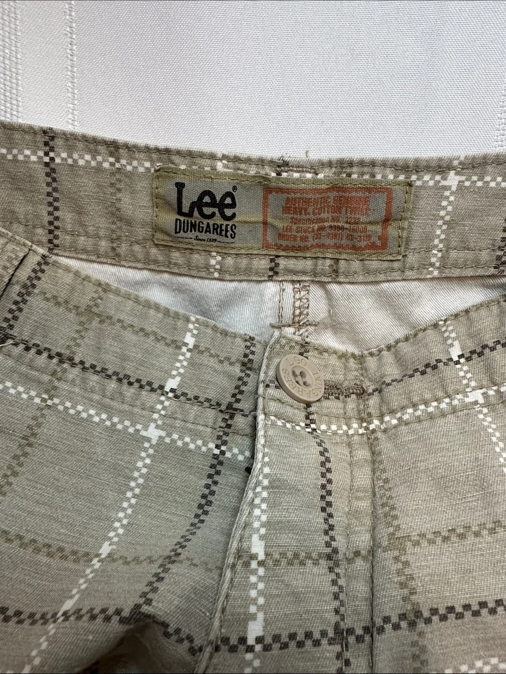 Men's Lee Dungarees Beige Plaid Cargo Shorts